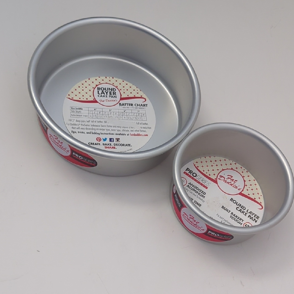 NWT Aluminum Round ProSeries  Cake Pan Set 6"x 2" and 4"x 2"